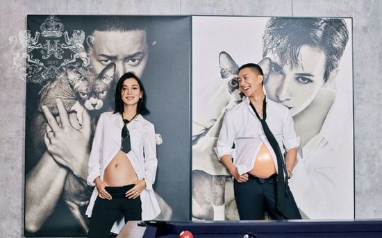 卢靖姗与韩庚曾一起拍摄怀孕时期的纪念照